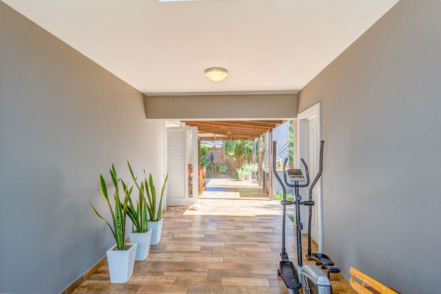 3 Bedroom Property for Sale in Brenton On Lake Western Cape